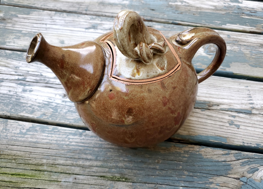 teapot-hand-thrown-pottery-teapot-wheel-thown-stoneware-pottery-teapot-in-brownstone